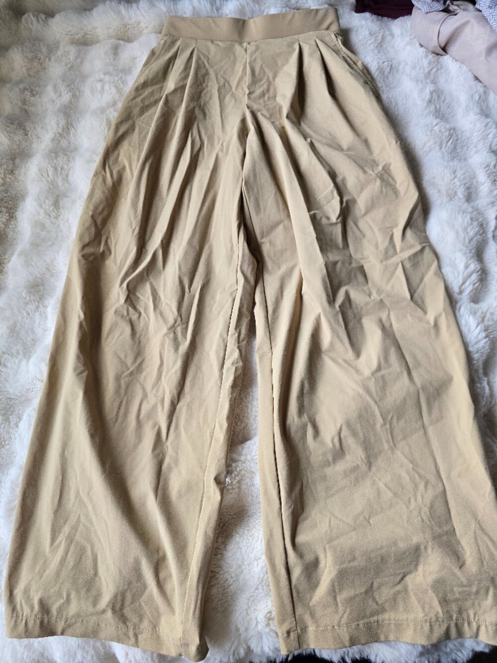 Uniqlo Women's Wide Leg Casual Pants Beige